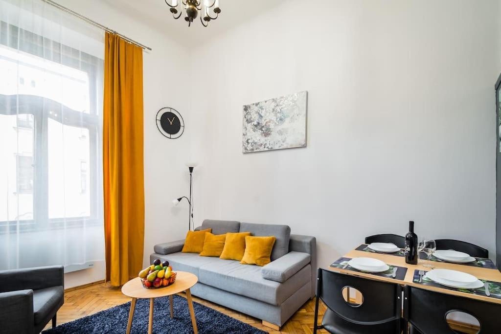 Royal City Apartment 40 M2 Krakow Exterior photo