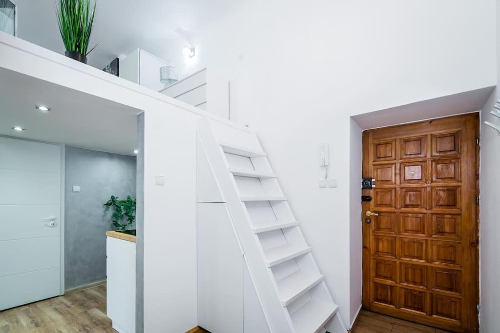 Royal City Apartment 40 M2 Krakow Exterior photo