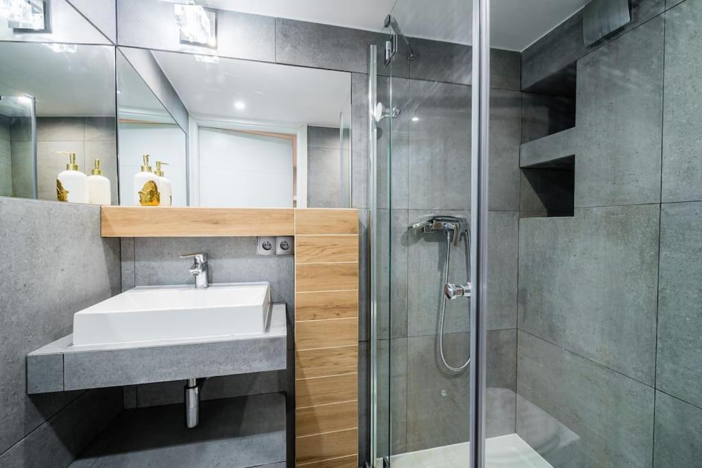 Royal City Apartment 40 M2 Krakow Exterior photo